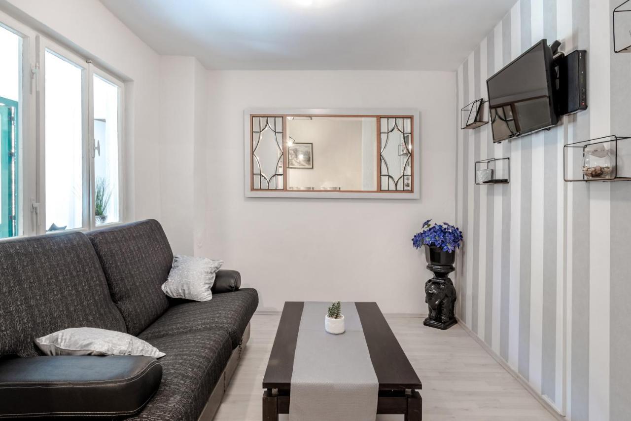 Apartamento Heavenly Corner Split Exterior foto
